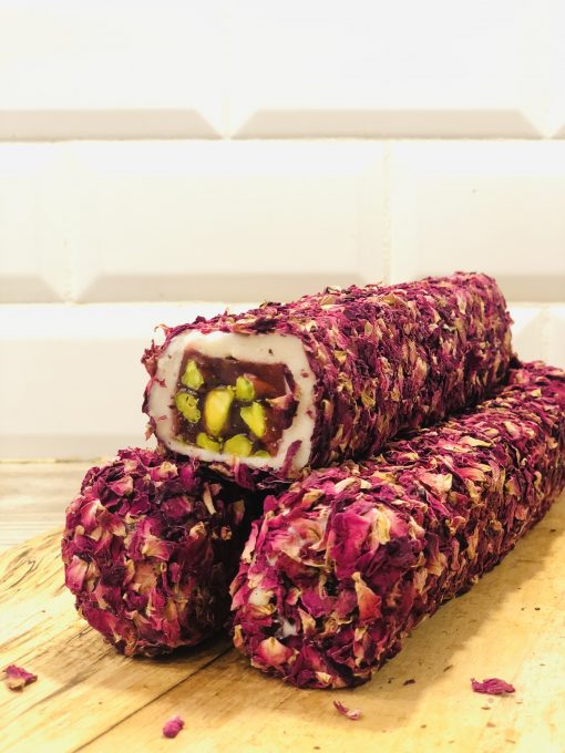 Tørrede rose blade, granatæble og pistacienødder